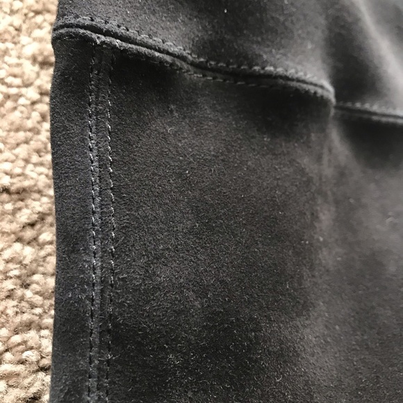 SW thigh-high low-heel boots - Picture 4 of 9